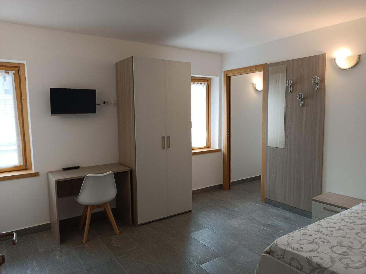 Hotel Gufo Depandance Bormio Esterno foto